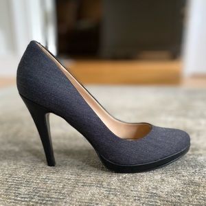 Nine West Gray Tweed Pump size 6M